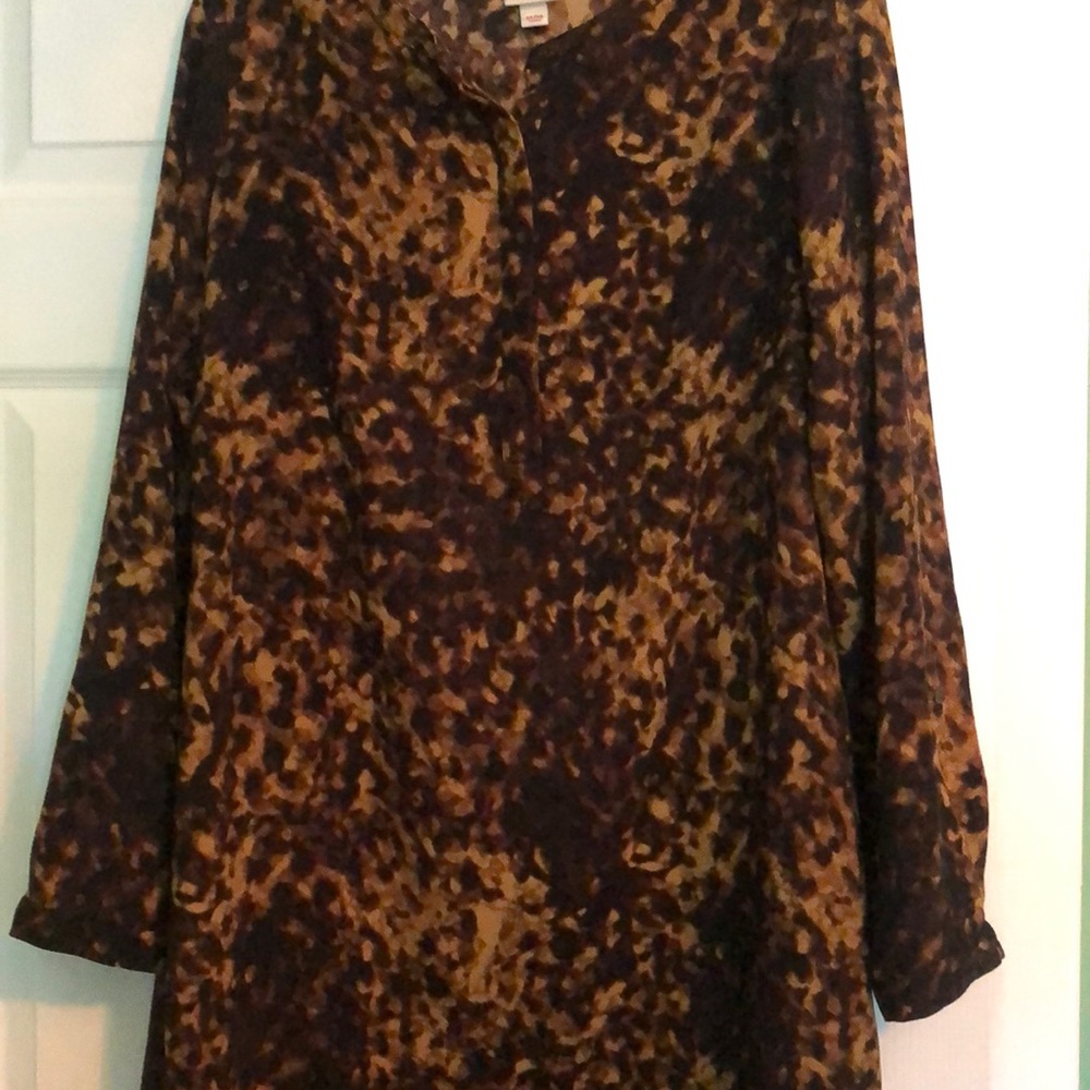 Spotted gold & black flowy dress